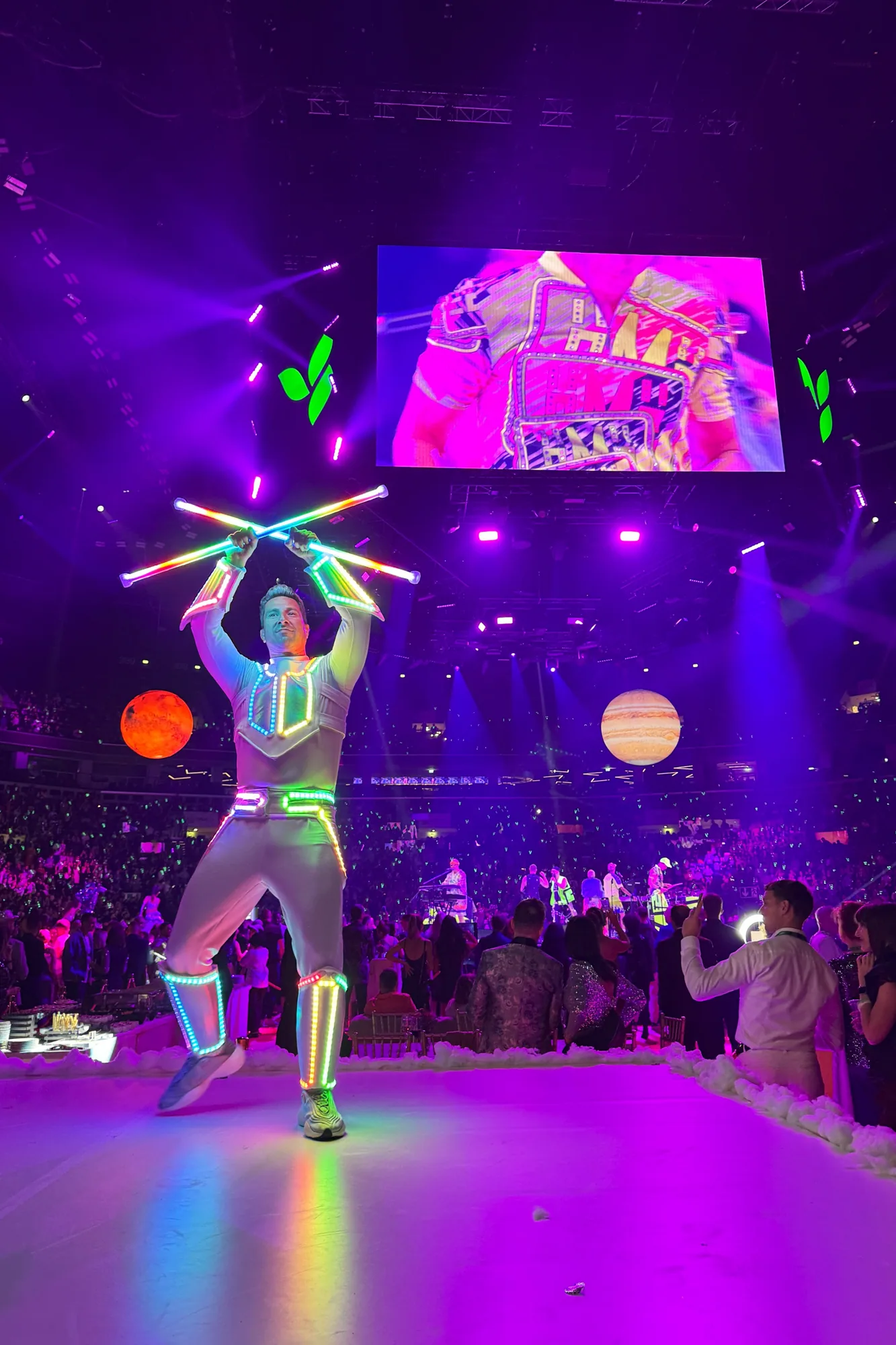 LED SHOW